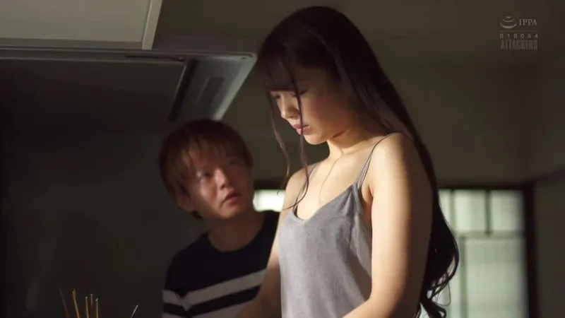 Chồng sắp cưới của chị gái xxx cô em vợ đang buồn bã vì thất tình